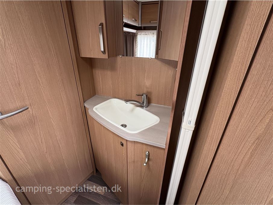 Knaus Sport 450 FU